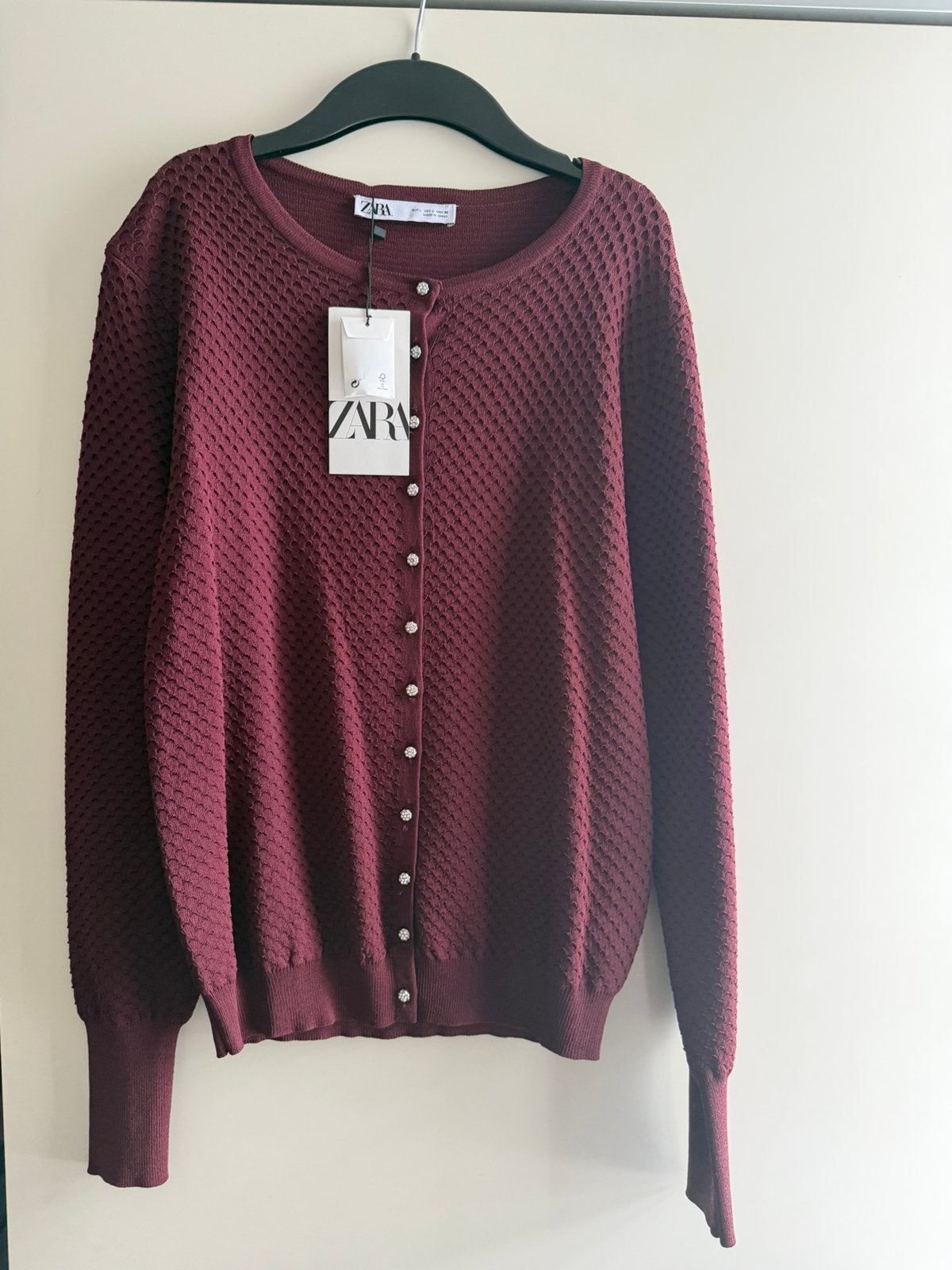 Nieuw Zara vest met knopen, maat L, Ophalen, Nieuw, Maat 42/44 (L), Rood