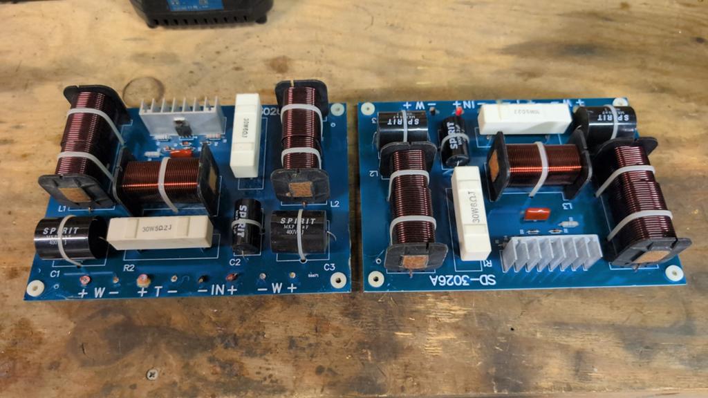 PA 2-weg Filters/Crossovers SD-3026A (SA), Ophalen of Verzenden, 120 watt of meer, Front, Rear of Stereo speakers, Overige merken