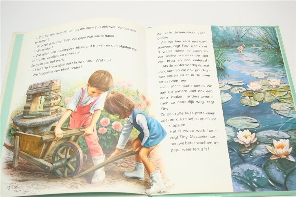 Tiny In De Tuin — Nostalgisch Prentenboek 1984, Ophalen of Verzenden, Gelezen
