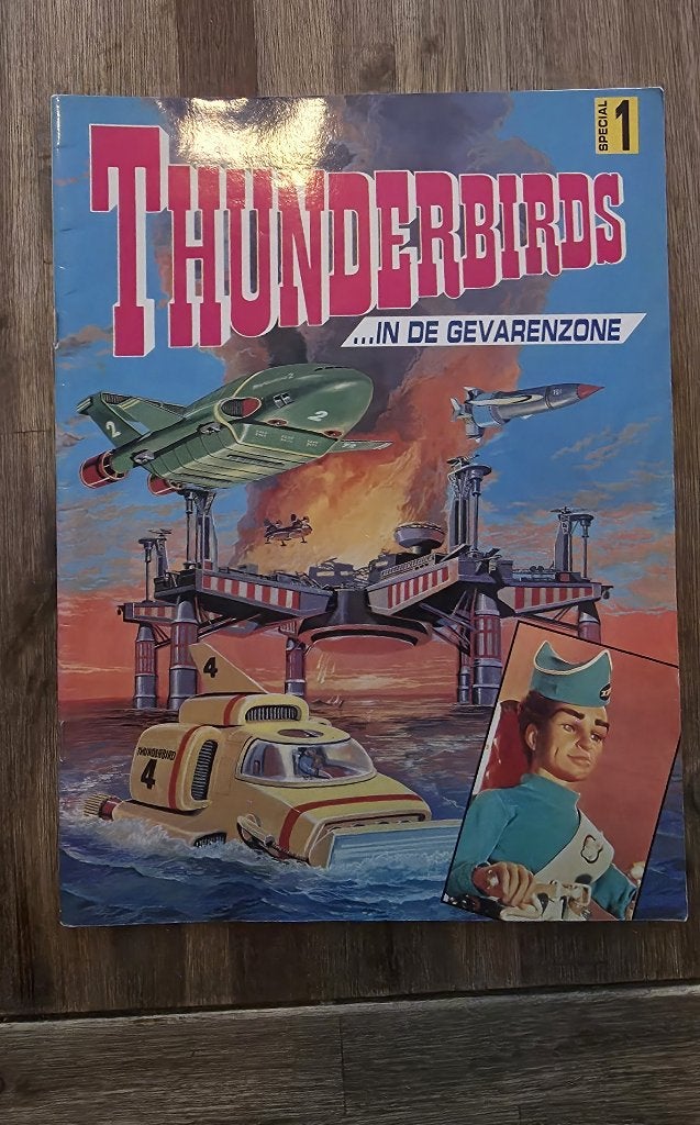 Thunderbirds special 1: in de gevarenzone, Eén stripboek, Ophalen of Verzenden, Gelezen