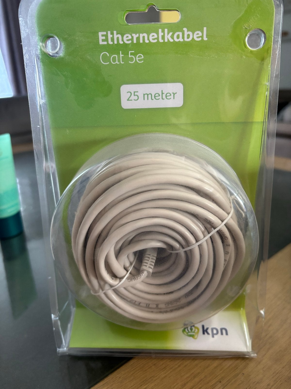 KPN Ethernetkabel Cat 5e - 25 meter, Computers en Software, Pc- en Netwerkkabels, Ophalen of Verzenden, Nieuw