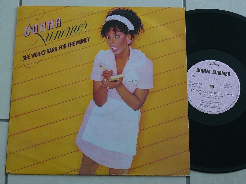 maxi single Donna Summer - She works hard for the money, Verzenden, Gebruikt, 12 inch
