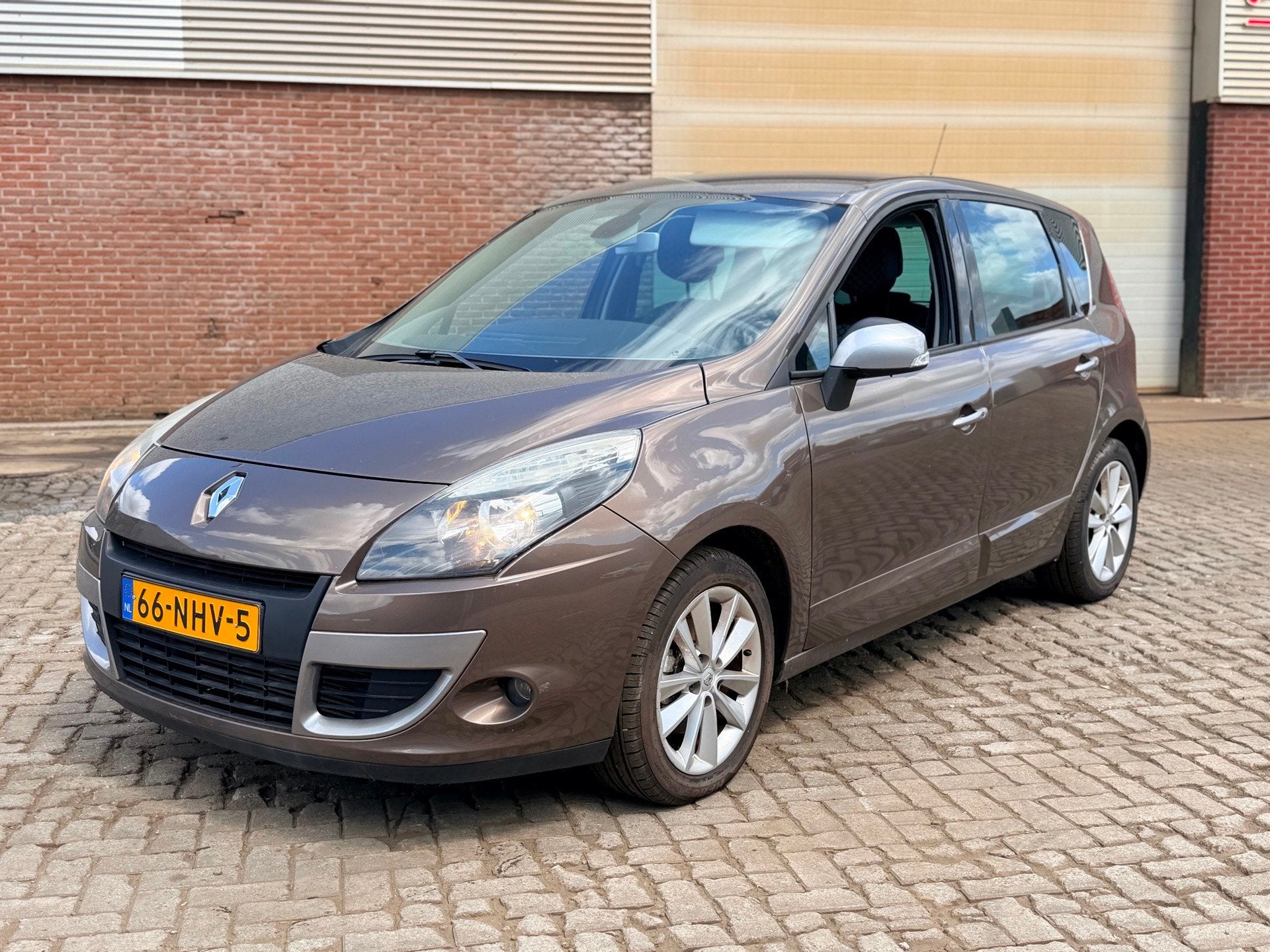 Renault Scénic 1.4 TCE Celsium, Voorwielaandrijving, Euro 5, Gebruikt, 1295 kg