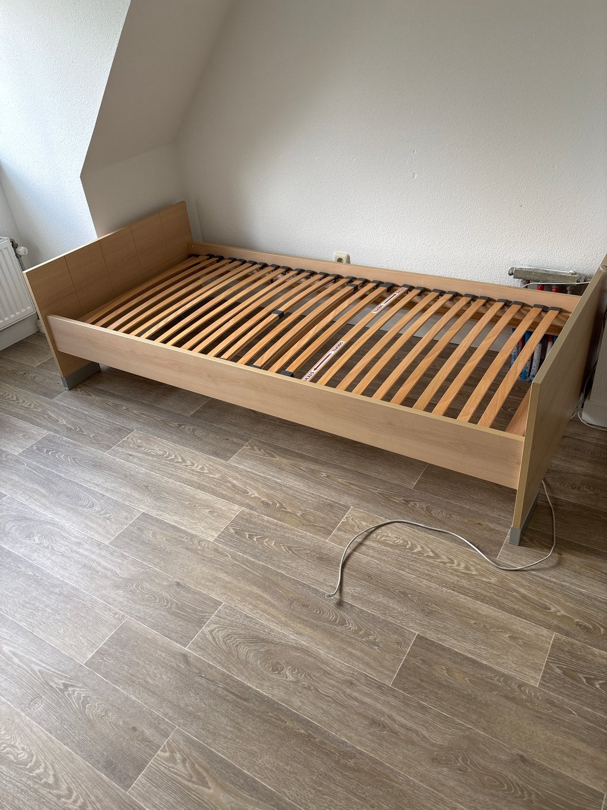 Eenpersoonsbed met lattenbodem - Hout, Ophalen, 90 cm, 200 cm, Hout