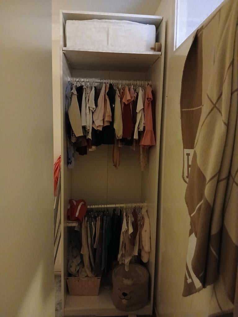 Witte kledingkast met hangruimte en planken, Ophalen, Gebruikt, 200 cm of meer, Met plank(en)