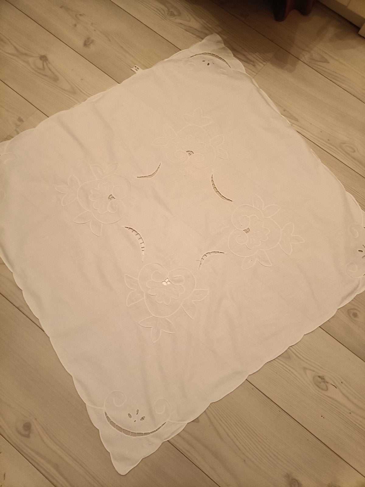 KATOENEN TAFELKLEEDJE, Ophalen of Verzenden, Vierkant