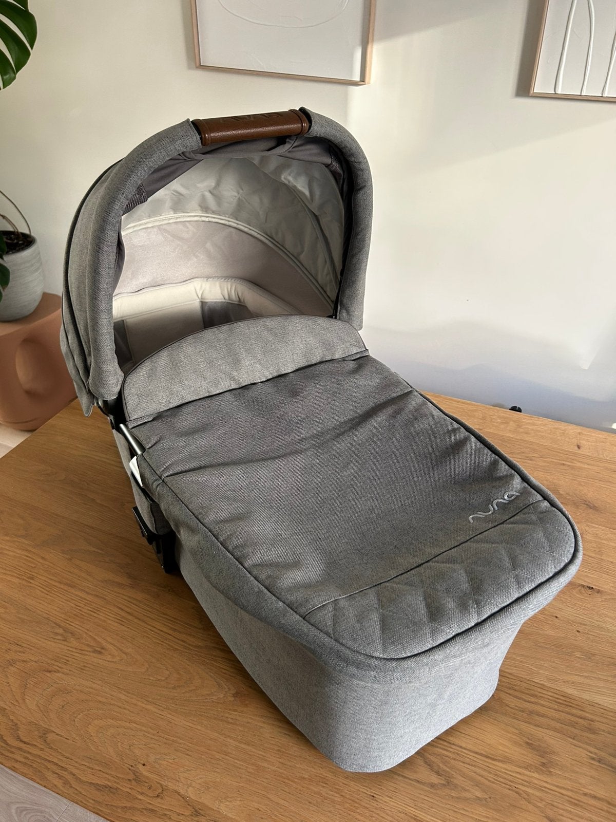 Nuna Mixx Carry Cot - Zo goed als nieuw, Zo goed als nieuw, Met reiswieg, Ophalen, Kinderwagen