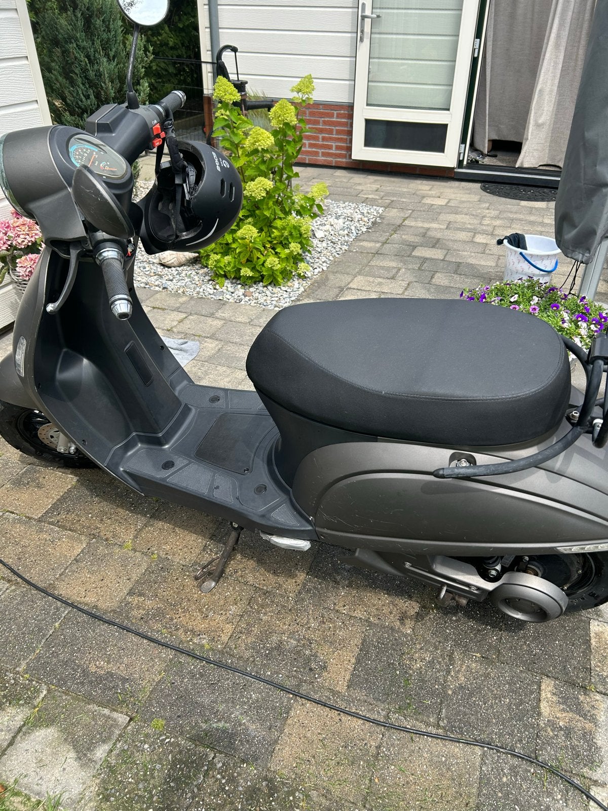 Scooter - Gekocht bij DAB Zwijndrecht - Bruin/kleurig met he, Ophalen of Verzenden, Gebruikt, Benzine, Overige merken