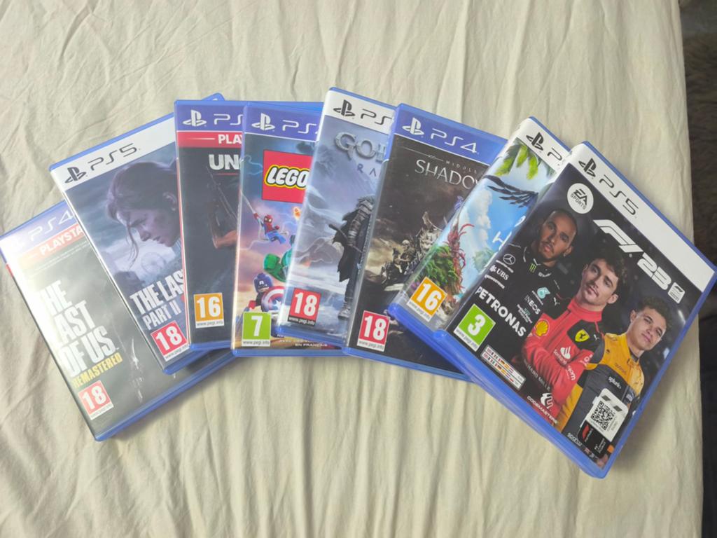 7 PlayStation Games: PS4 & PS5 Bundel (o.a. God of War), Avontuur en Actie, Online, Gebruikt, Vanaf 18 jaar