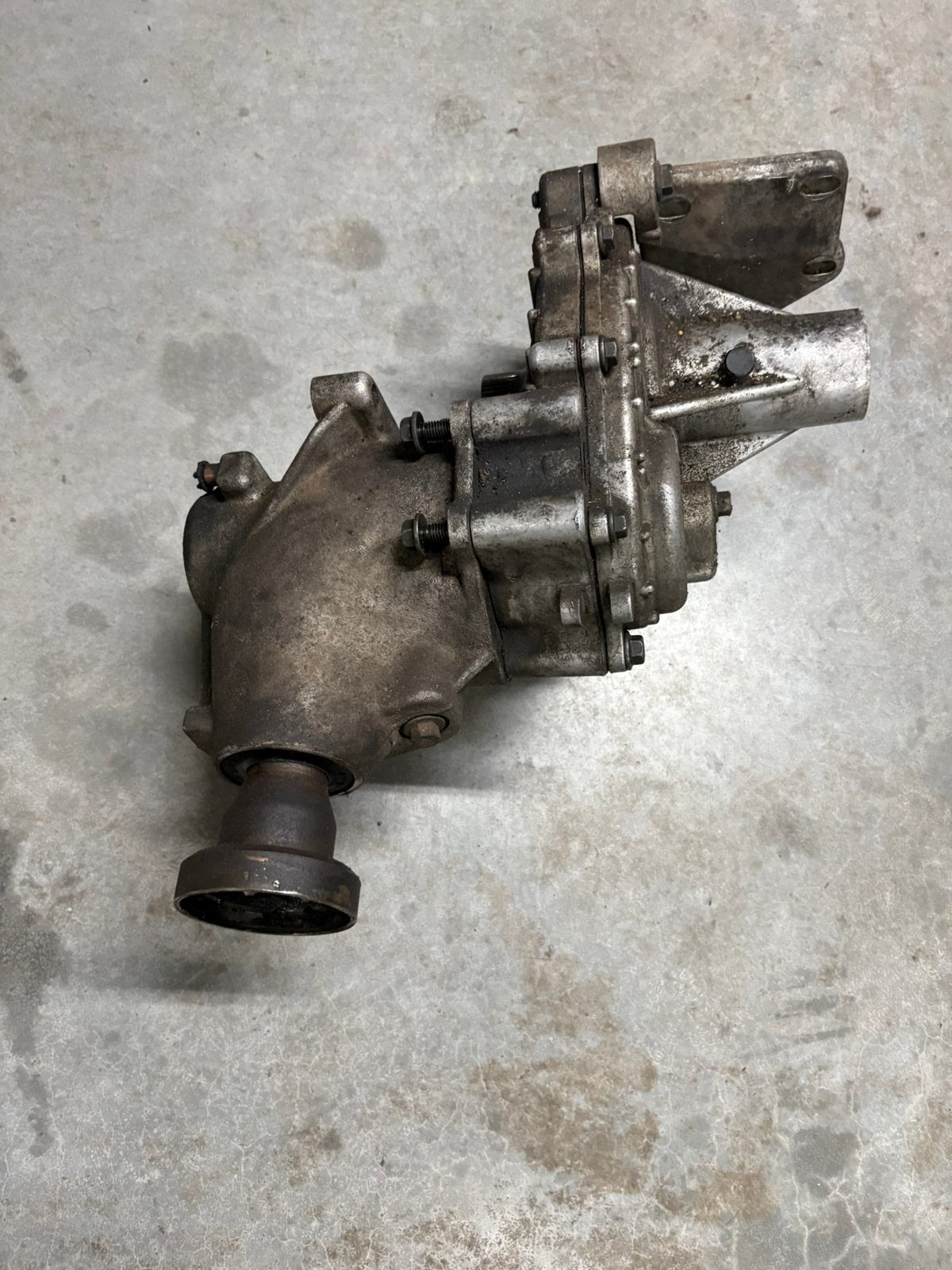 Tussenbak haakse overbrenging Volvo XC90 2.9 T6, Ophalen, Volvo