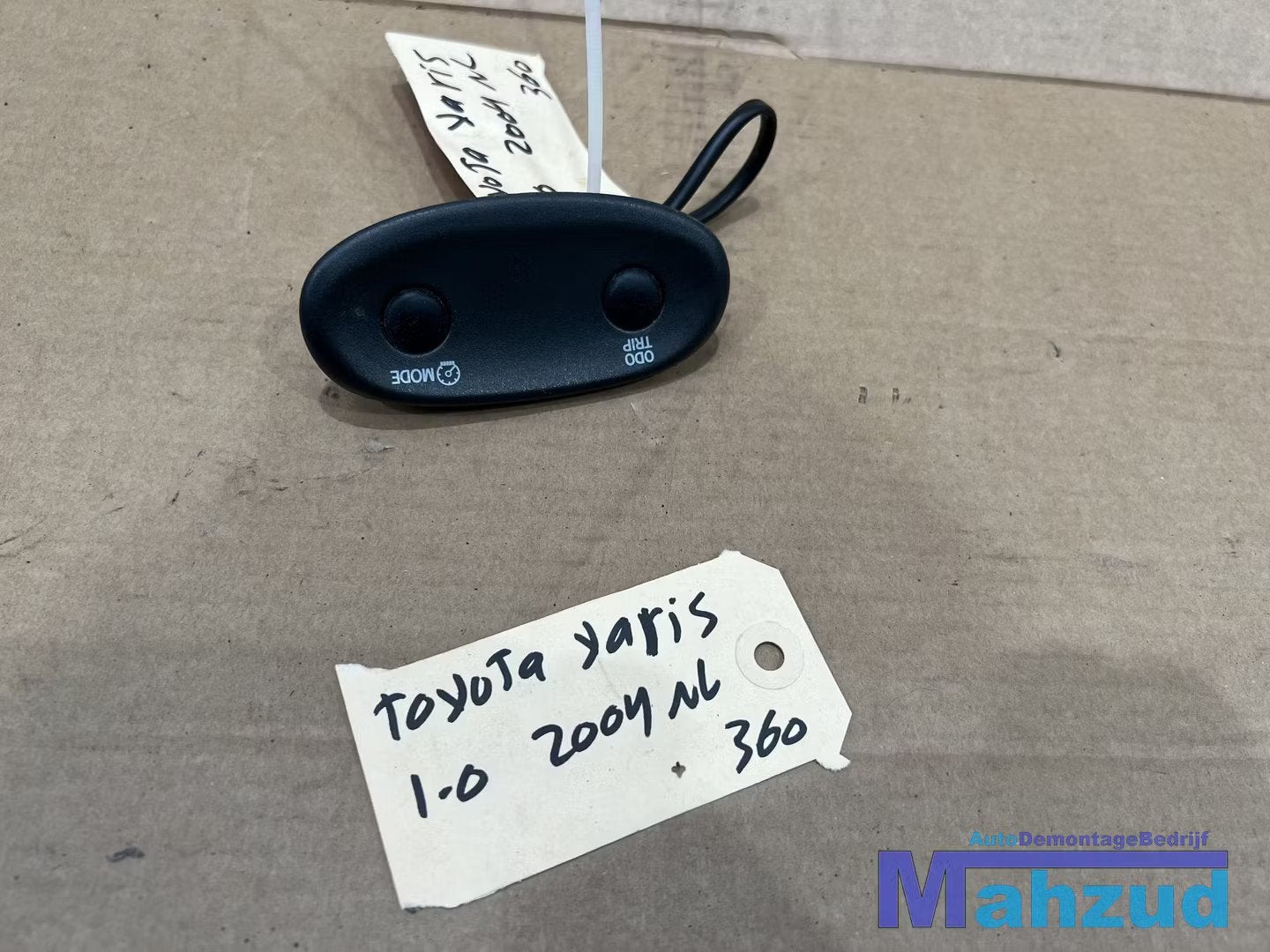TOYOTA YARIS P1 Middenconsole trip schakelaar 1999-2005, Auto-onderdelen, Interieur en Bekleding, Info@toyota.co.jp, Gebruikt