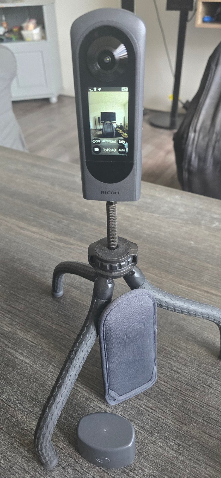 Ricoh Theta X - Zo goed als nieuw met extra's, Overige typen, Ophalen of Verzenden, Zo goed als nieuw, Cameratas