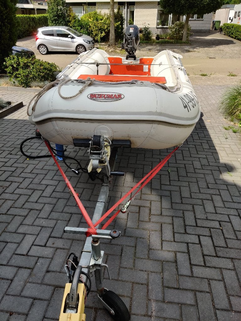 Suzumar rubberboot met Suzuki buitenboordmotor, Watersport en Boten, Rubberboten, Ophalen, Aluminium, Gebruikt, 4 m