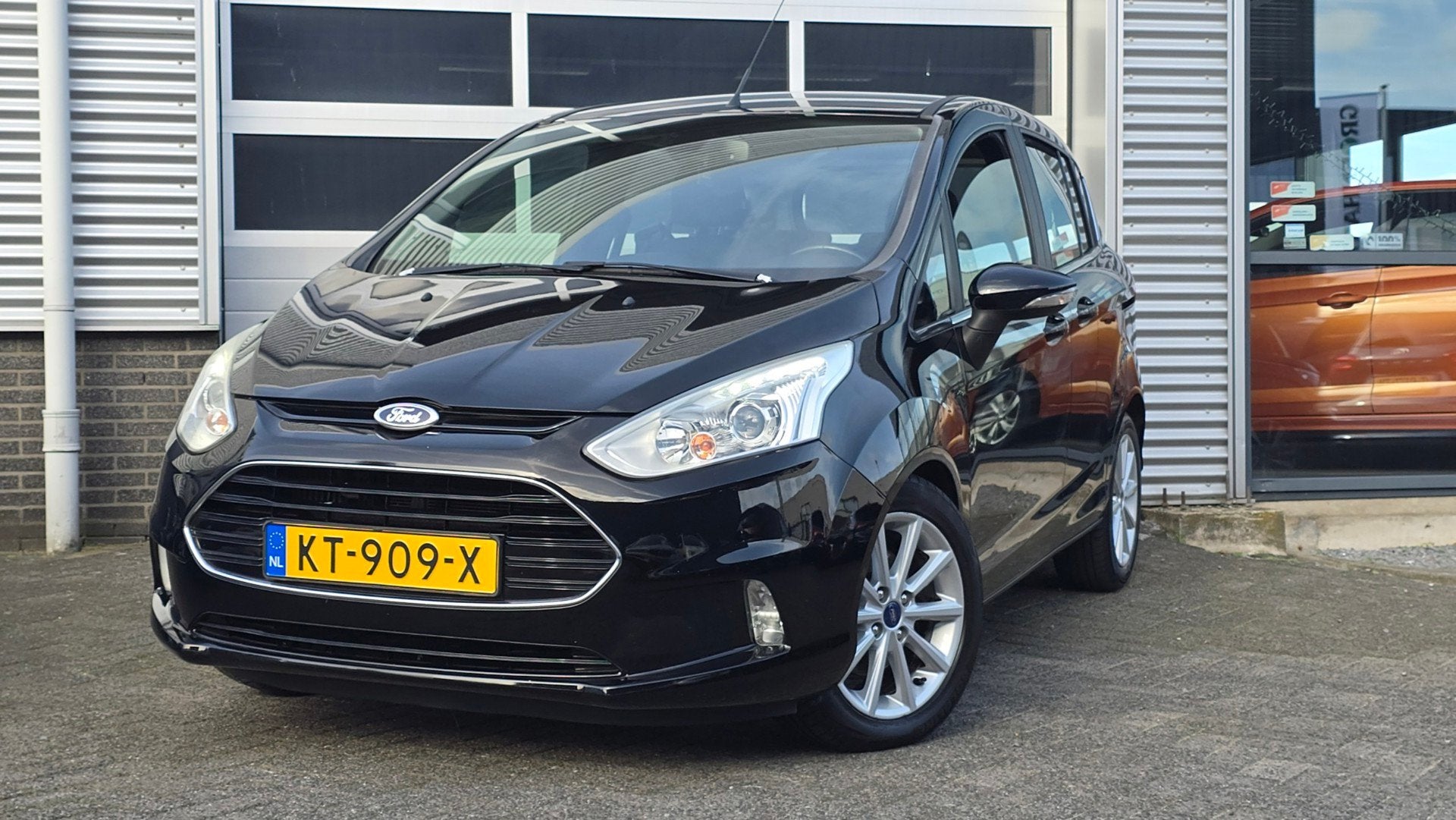 Ford B-Max 1.0 EcoBoost Titanium, Auto's, Voorwielaandrijving, 125 pk, Gebruikt, Zwart