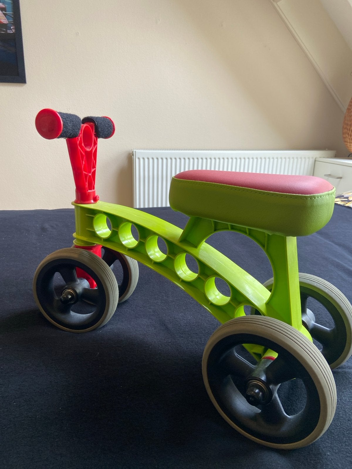 Loopfietsje voor de allerkleinsten - Groen/Rood, Ophalen, Zo goed als nieuw, Loopfiets