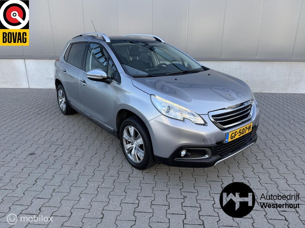 Peugeot 2008 1.2 PureTech Allure|PANO|NAVI|TREKHAAK|DBRIEM V, Auto's, Peugeot, Gebruikt, Euro 6, 1270 kg, 49 €/maand