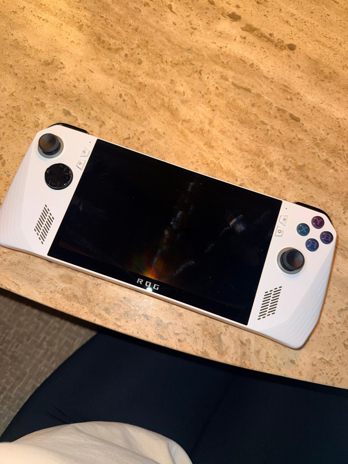 ASUS ROG Ally handheld gaming console (geen oplader), Spelcomputers en Games, Spelcomputers | Overige, Zo goed als nieuw, ASUS