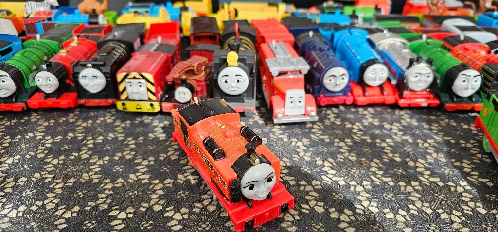 Thomas de trein Trackmaster, Nia, Kinderen en Baby's, Speelgoed | Thomas de Trein, Ophalen of Verzenden, Zo goed als nieuw