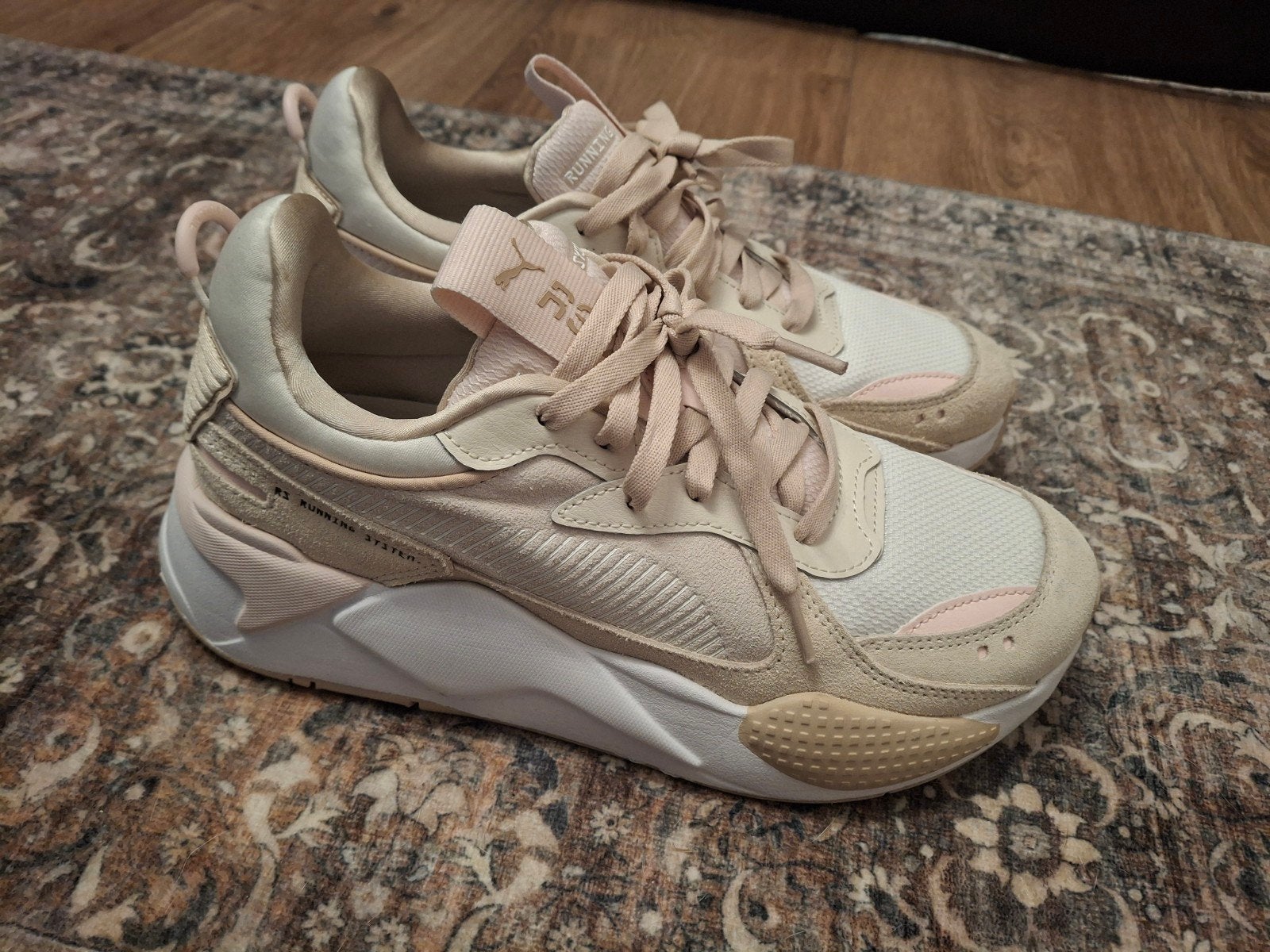 Puma RS-X sneakers - Roze/Beige - Maat 40.5, Puma, Nieuw, Ophalen of Verzenden, Sneakers of Gympen