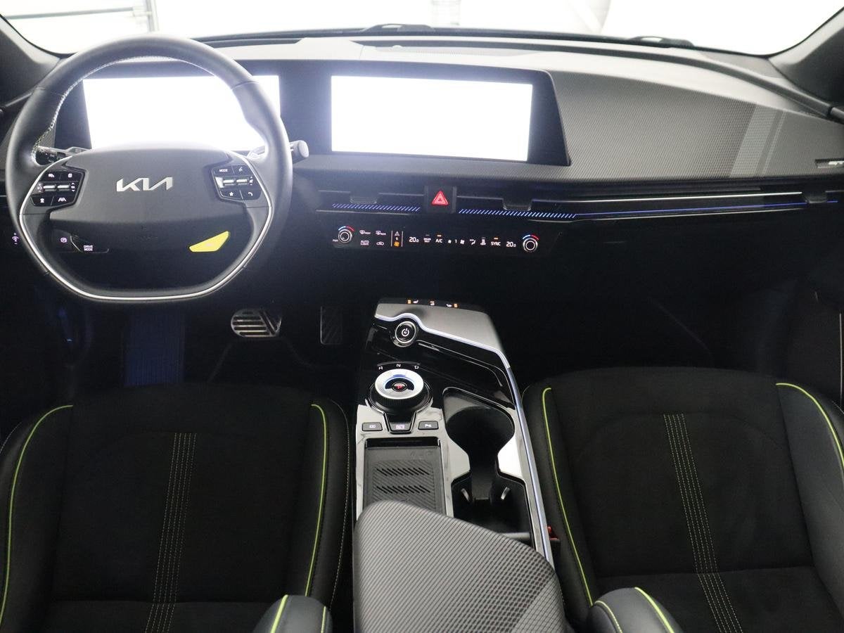 Kia EV6 GT AWD 77.4 kWh | SOH 98.1% | Panoramadak | Alcantar, Alcantara, 2100 kg, Origineel Nederlands, Parkeerassistent