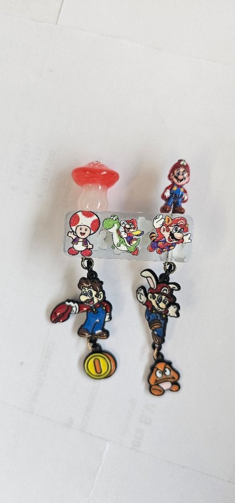 Super Mario Bros. Broche met hangers, Overige materialen, Overige kleuren, Nieuw, Ophalen of Verzenden