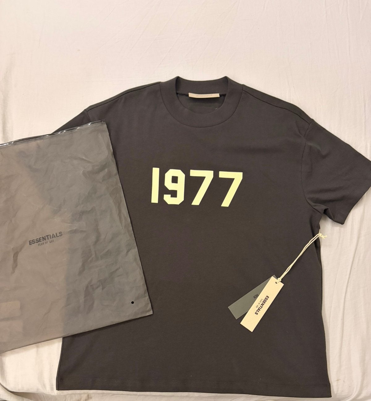 1977 Essentials Fear Of God T-shirt., Ophalen of Verzenden, Nieuw, Maat 46 (S) of kleiner, Overige kleuren
