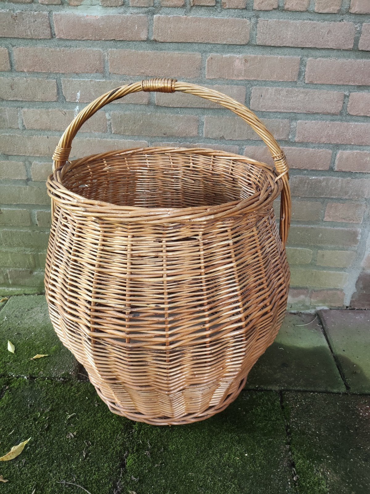 Grote rieten mand 60 cm hoog, Ophalen, Zo goed als nieuw, Rond, Riet