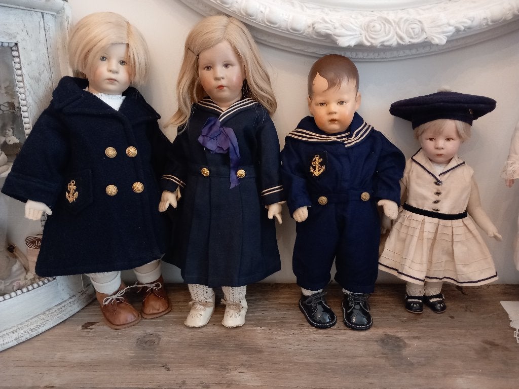 Div, Antieke poppen matrozen kleertjes te koop., Ophalen, Zo goed als nieuw, Kleertjes
