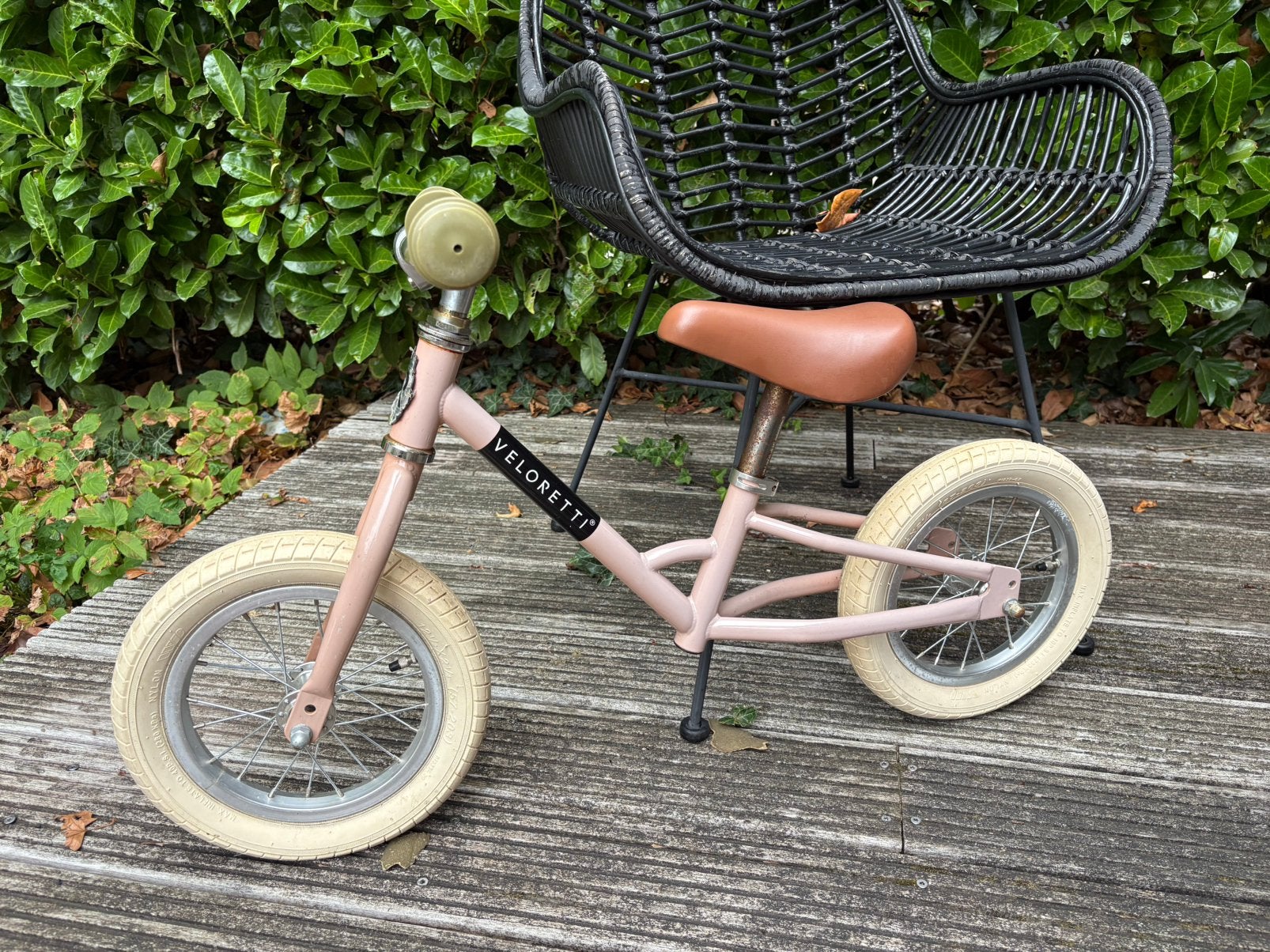 Mooie Veloretti loopfiets – roze – retro look, Ophalen, Gebruikt, Minder dan 16 inch