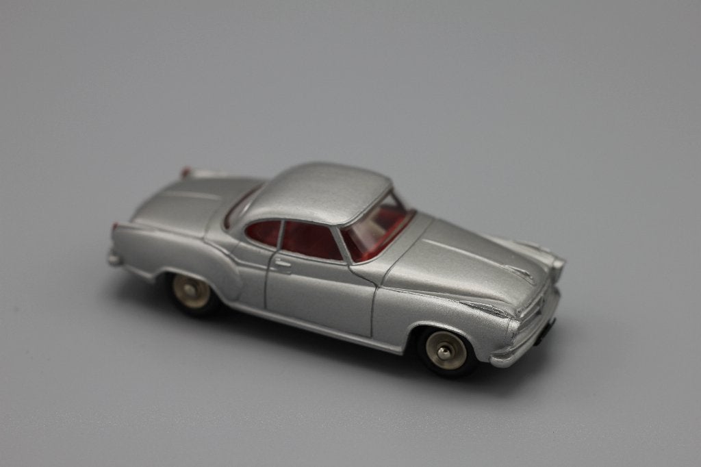 Dinky Toys Borgward Isabella # 547, Ophalen of Verzenden, Zo goed als nieuw, Auto, Dinky Toys