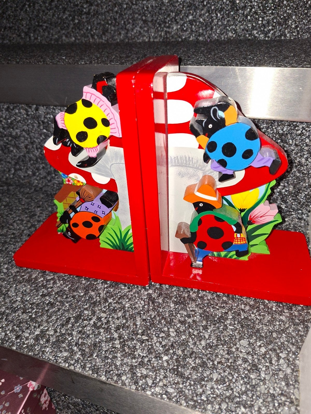 Leuke Boekensteunen met Lieveheersbeestjes, Huis en Inrichting, Ophalen, Hout, Gebruikt, Meerkleurig