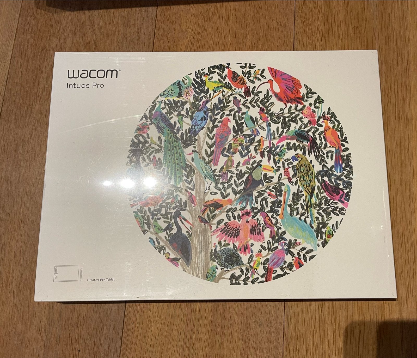 Wacom Intuos Pro M Creative Pen Tablet - Nieuw in doos, Ophalen of Verzenden, Multi-touch, Nieuw, Draadloos