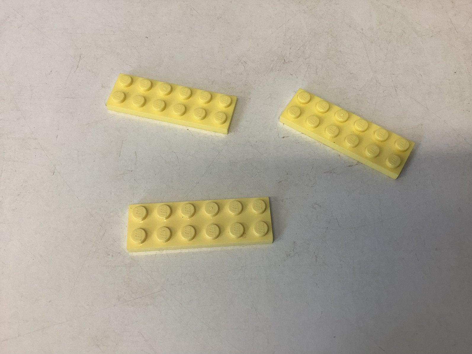 Lego plaat 2x6 licht geel, Ophalen of Verzenden, Gebruikt, Losse stenen, Lego