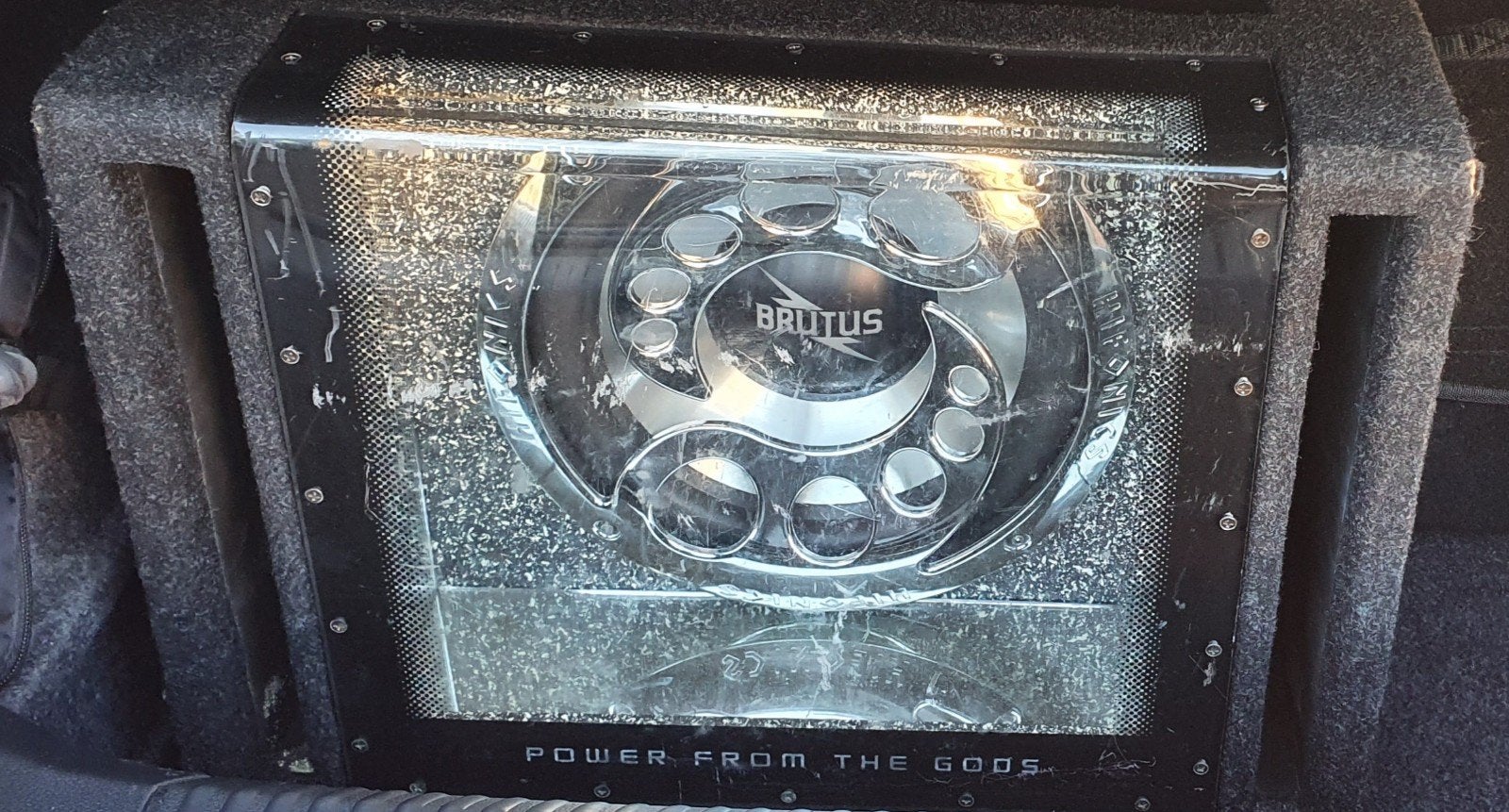 Brutus Subwoofer - Krachtige Bass voor in de Auto, Ophalen, Gebruikt