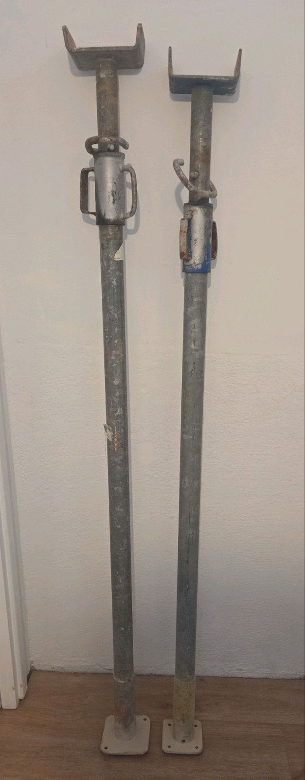 Twee stempels 160-310 cm, Doe-het-zelf en Verbouw, Ophalen, Gebruikt, Overige typen, 2 tot 5 meter