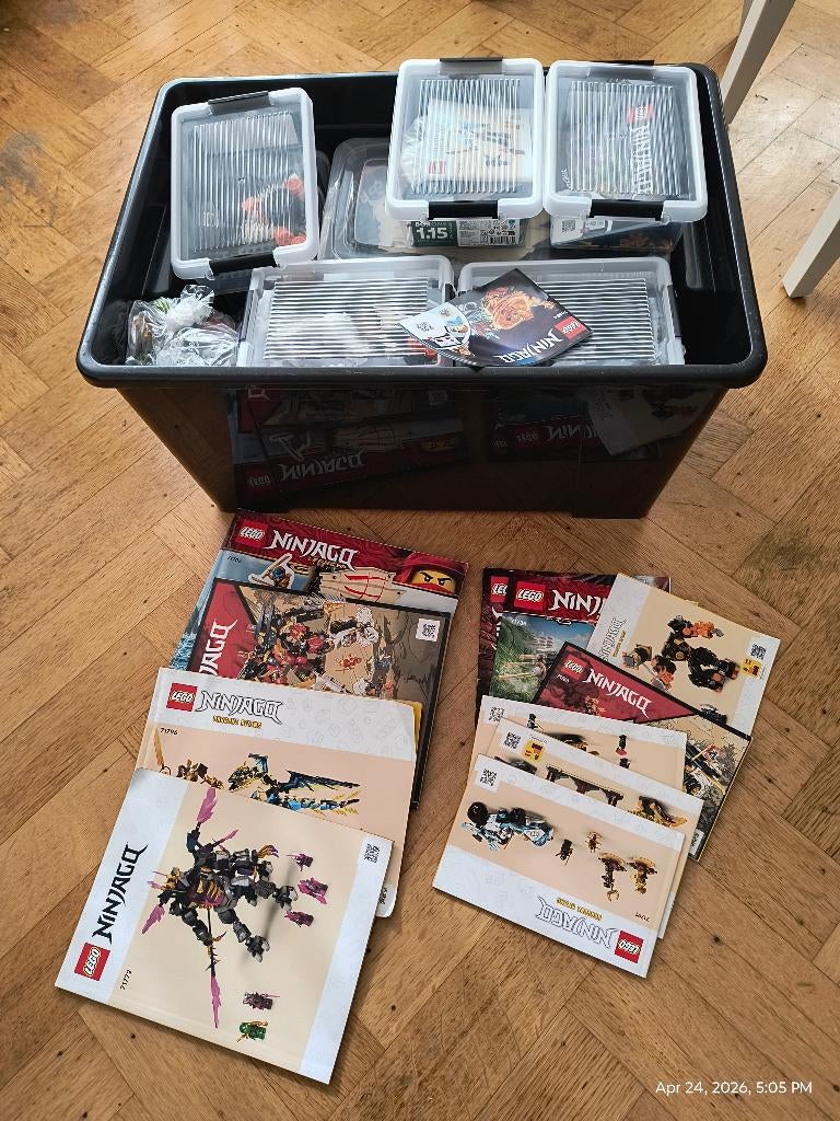 Enorm LEGO ninjago collection met veer instructieboekjes, Ophalen of Verzenden, Zo goed als nieuw, Complete set, Lego