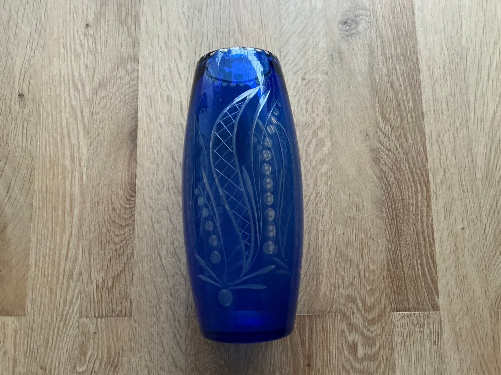 Vaas Bohemen blauwe overlay uitgeslepen naar het blanke., Ophalen of Verzenden
