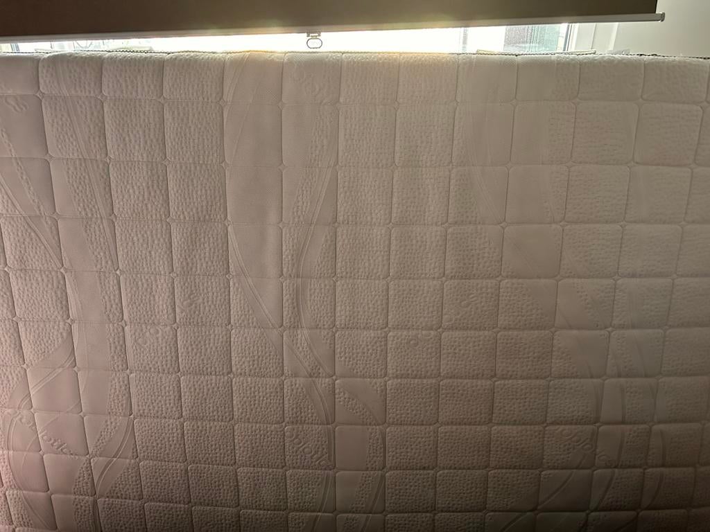 Matrassen, Huis en Inrichting, Slaapkamer | Matrassen en Bedbodems, Tweepersoons, Ophalen of Verzenden, Zo goed als nieuw, Matras