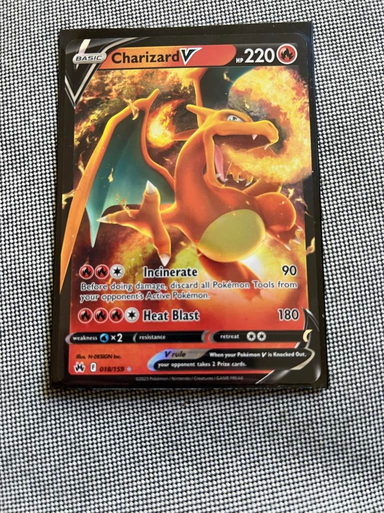 Charizard V Pokémon Kaart - Basic 220 HP, Ophalen, Zo goed als nieuw, Losse kaart