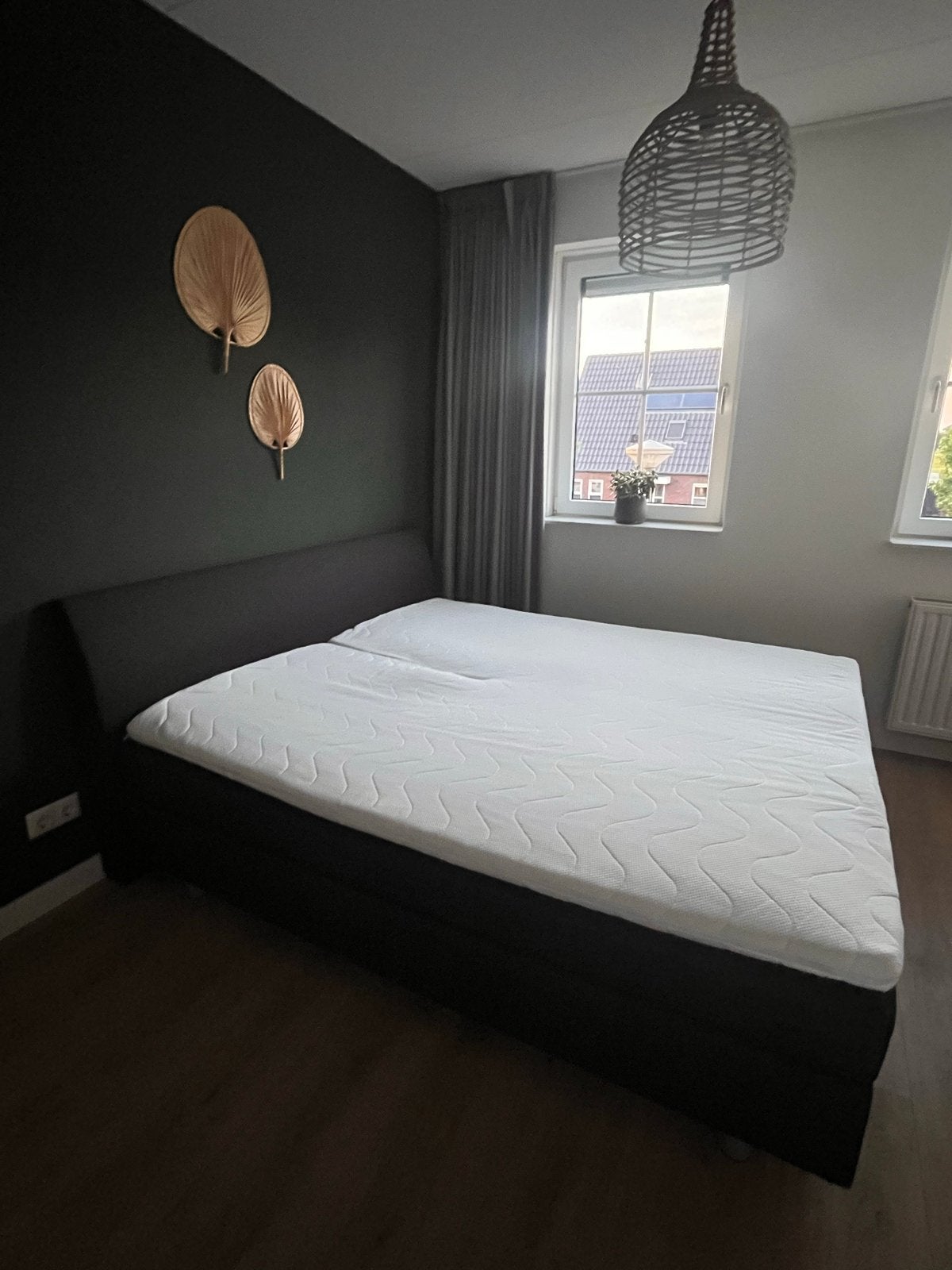 Elektrisch verstelbaar bed - 180x200 cm, Huis en Inrichting, Slaapkamer | Bedden, Ophalen, Tweepersoons, 180 cm, 200 cm
