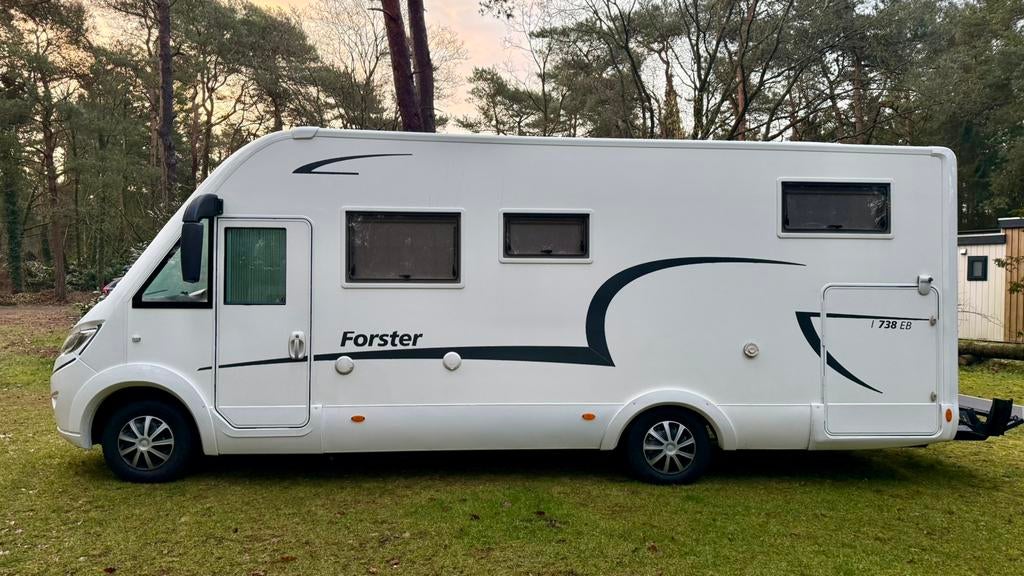 Te Huur, 4 pers Forster 739EB camper 2016 met berg opties