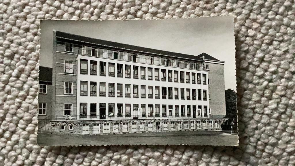 Ansichtkaart Sittard Rooms Katholiek Ziekenhuis jaren ‘60, Verzamelen, Ophalen of Verzenden, 1960 tot 1980, Gelopen, Limburg