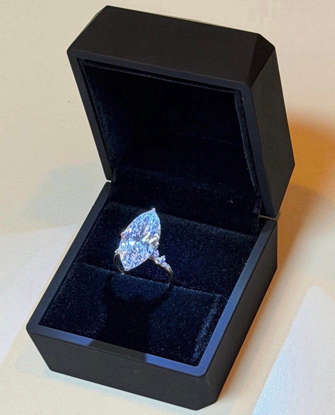 Gouden ring met F/VS1 diamant van 9.22ct! winkelprijs €13500, Sieraden, Tassen en Uiterlijk, Nieuw, Ophalen of Verzenden, 17 tot 18