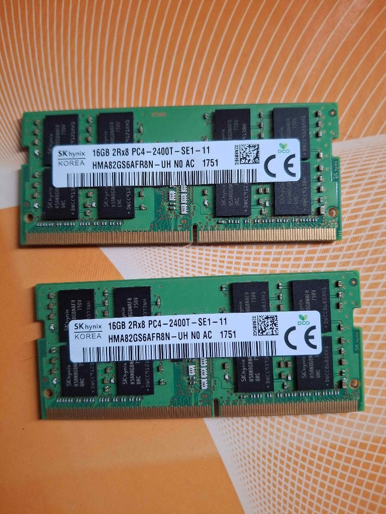 SK Hynix 2x16GB DDR4 SODIMM 2400Mt/s, 32 GB, DDR4, Ophalen of Verzenden, Zo goed als nieuw