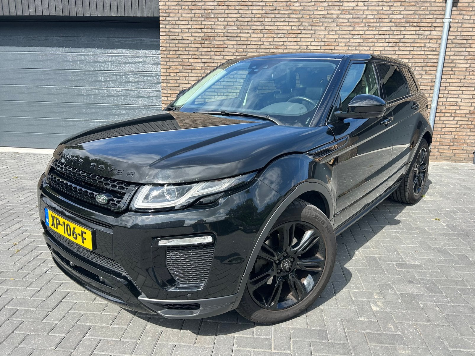 Land Rover Range Rover Evoque 2.0 Si4 240pk 4WD Aut 2018, Auto's, Land Rover, Automaat, 1800 kg, 4 cilinders, Navigatiesysteem