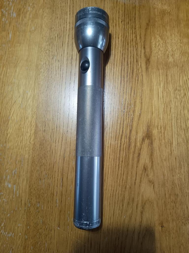 Maglite RVS 3 P Zaklamp - Robuust en Betrouwbaar, Ophalen of Verzenden, Gebruikt, Batterij