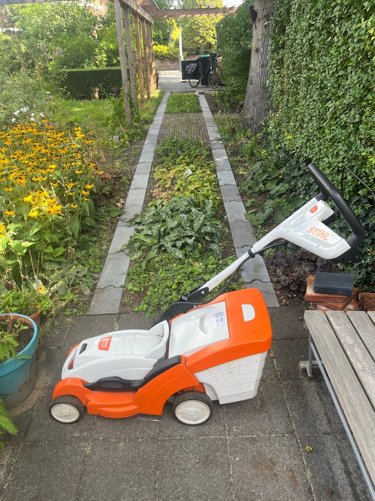 Stihl RMA 339 C Accu Grasmaaier - goede staat, Tuin en Terras, Ophalen, Cirkelmaaier, Gebruikt, Accu-grasmaaier