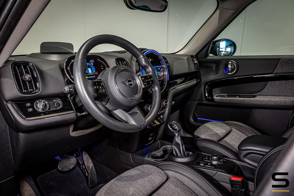 Mini Countryman 1.5 Cooper SE|Untamed|HUD|Cam|Acc|E-stoel, Auto's, Mini, Automaat, 125 pk, Zwart, Countryman