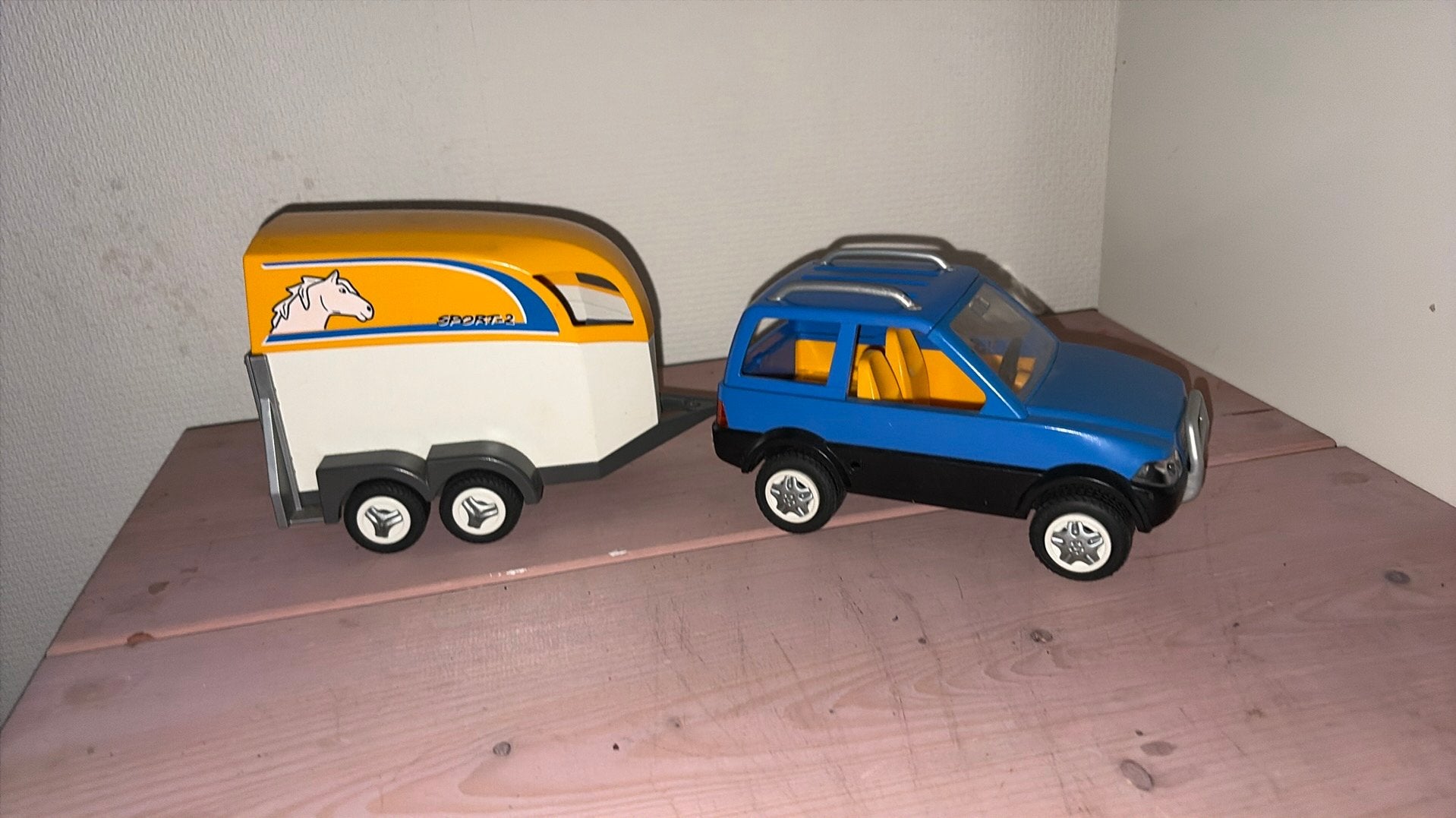 Playmobil country auto + trailer, Ophalen of Verzenden, Gebruikt