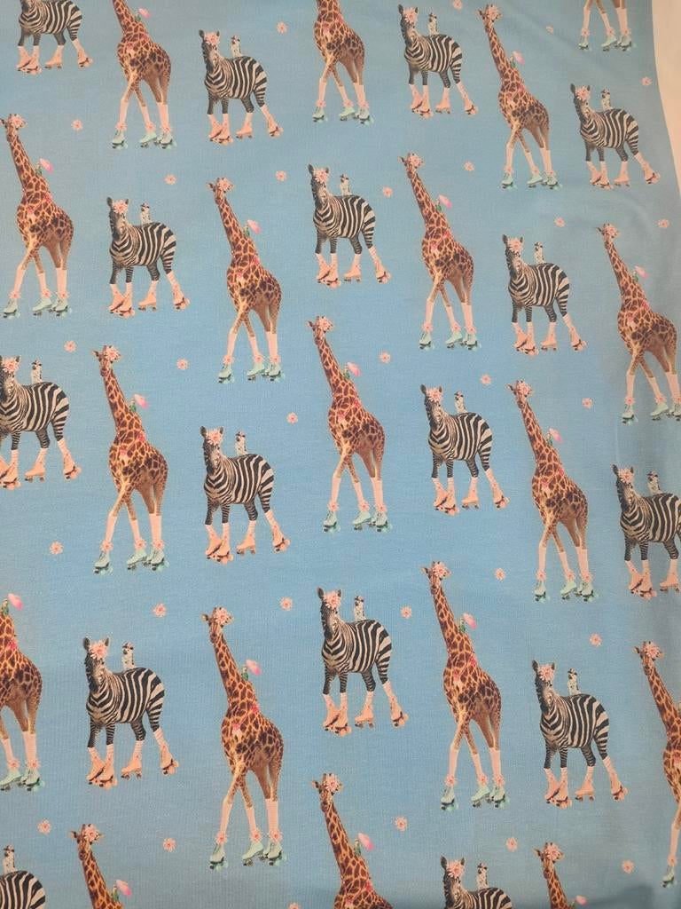 Jersey tricot katoen giraffe / zebra stof, Hobby en Vrije tijd, Stoffen en Lappen, 120 cm of meer, Nieuw, Ophalen of Verzenden